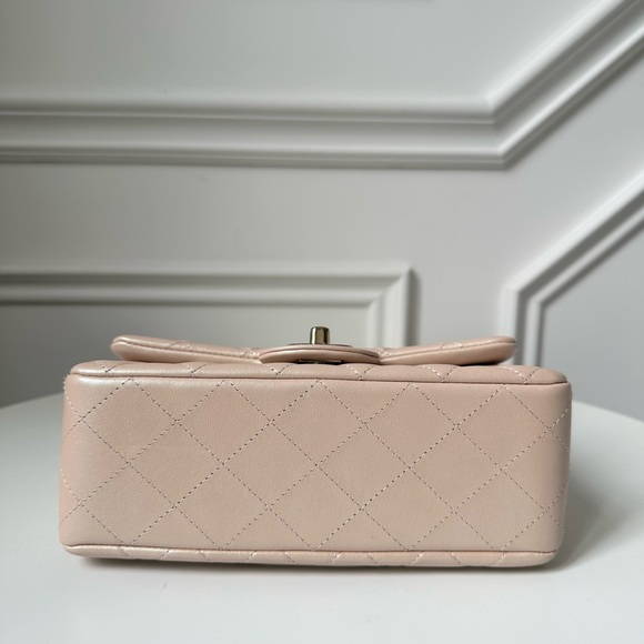 —SOLD— 21S Chanel Mini Rectangular beige iridescent - Picture 2 of 12